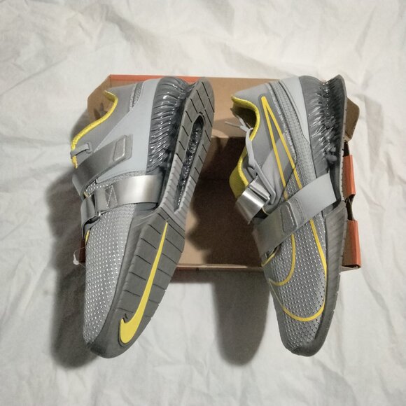 Nike Romaleos 4 Wolf Grey Lightening Men\'s 12 Weightlifting Training CD3463-002